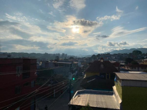 El calvario hostal coban
